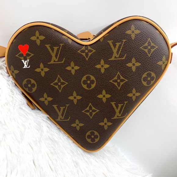 Louis Vuitton Handbags - 🤎 Louis Vuitton Game On Heart Coeur Monogram bag